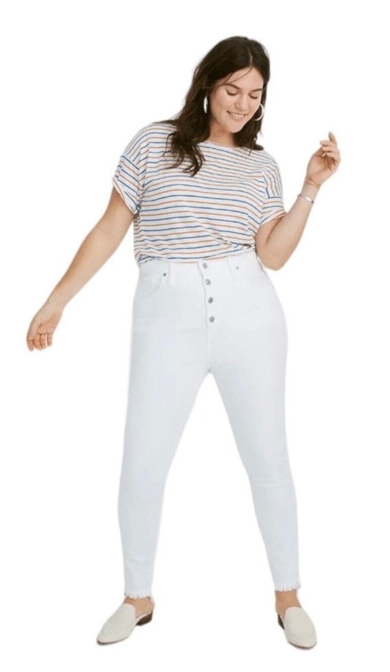 Madewell High-Rise 9” Skinny Crop Jeans Button-Front Edition size 35” white